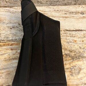 Breg Black Wrist Support Brace Medium Left Hand